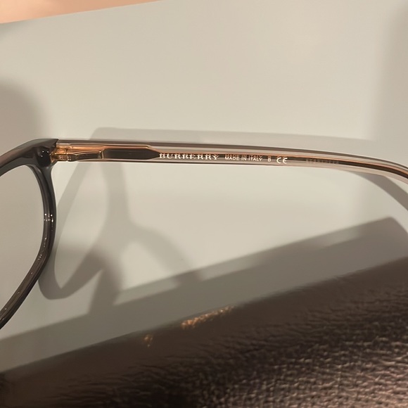 Burberry Non-Prescription Frames - Picture 5 of 8